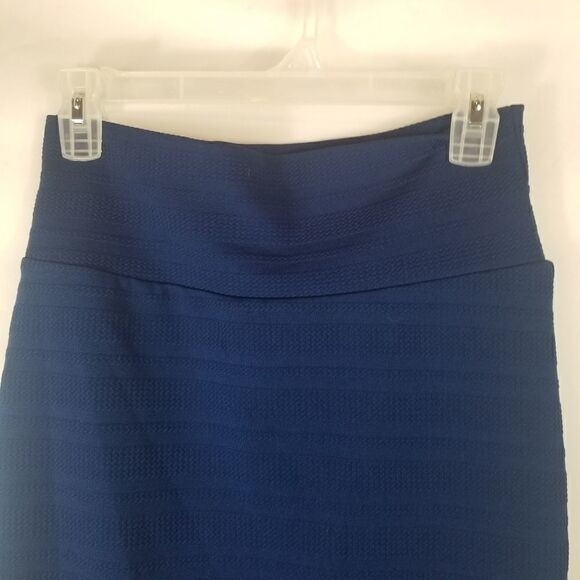 LuLaRoe Dark Blue Knit Skirt. Size S. - Picture 2 of 8